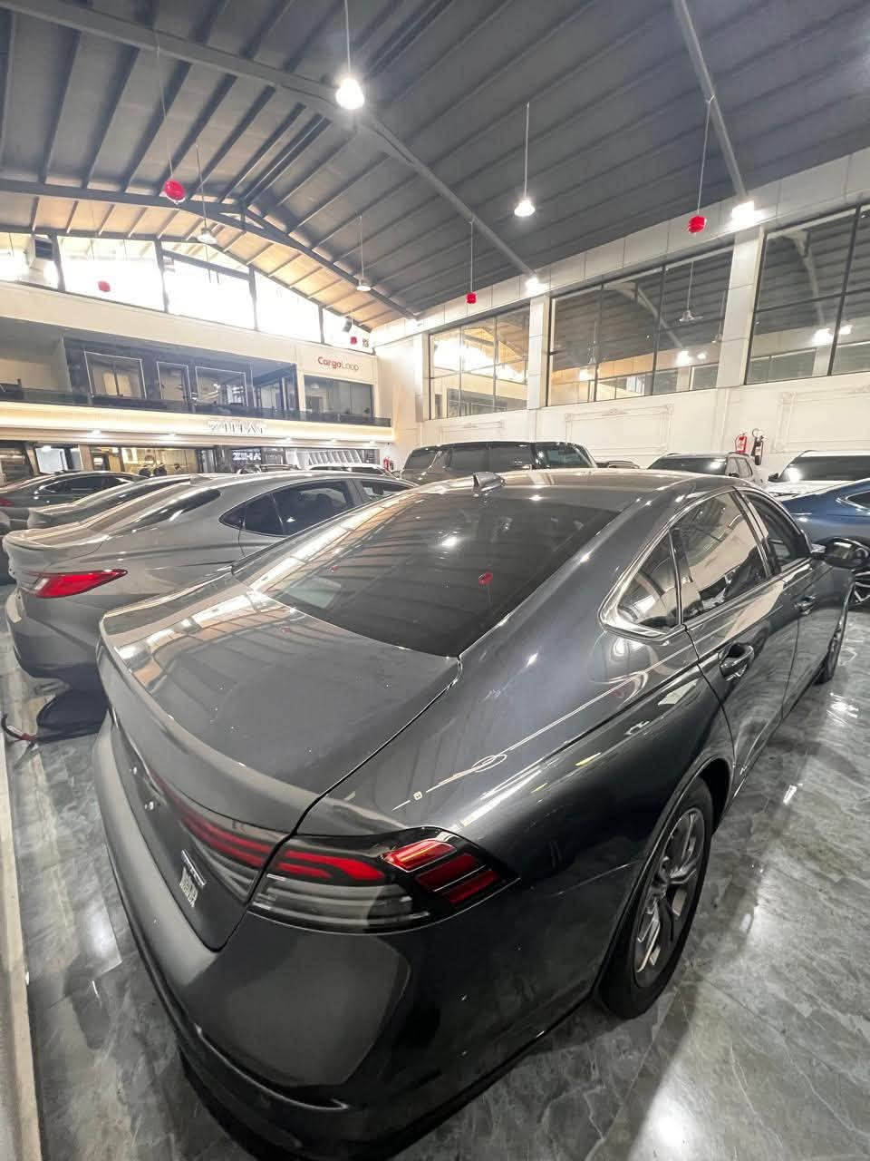 🚘 Honda Accord Hybrid EX-L 2024
هوندا اکورد هایبرید ٢٠٢٤ EXL
 دخول جديد 
سیارە مواصفات اقل من التورنك 
🔹 موديل 2024
🔹 فئة EX-L Hybrid
🔹 محرك 2.0L Hybrid
🔹 قير e-CVT أوتوماتيك
🔹 دفع أمامي FWD
🔹 بها 5 قطع كلير أمريكا 🇺🇸
🔹 بدون دواخل
🔹 سيارة نظيفة
🔹 تگدر تترقم اقلیم 
🔹 رقم الشاصي (VIN): 1HGCY2F64RA027188

📍 موقع السيارة: دهوك

📞 للمزيد من المعلومات والتفاصيل، تواصل معنا.
***********-***********
