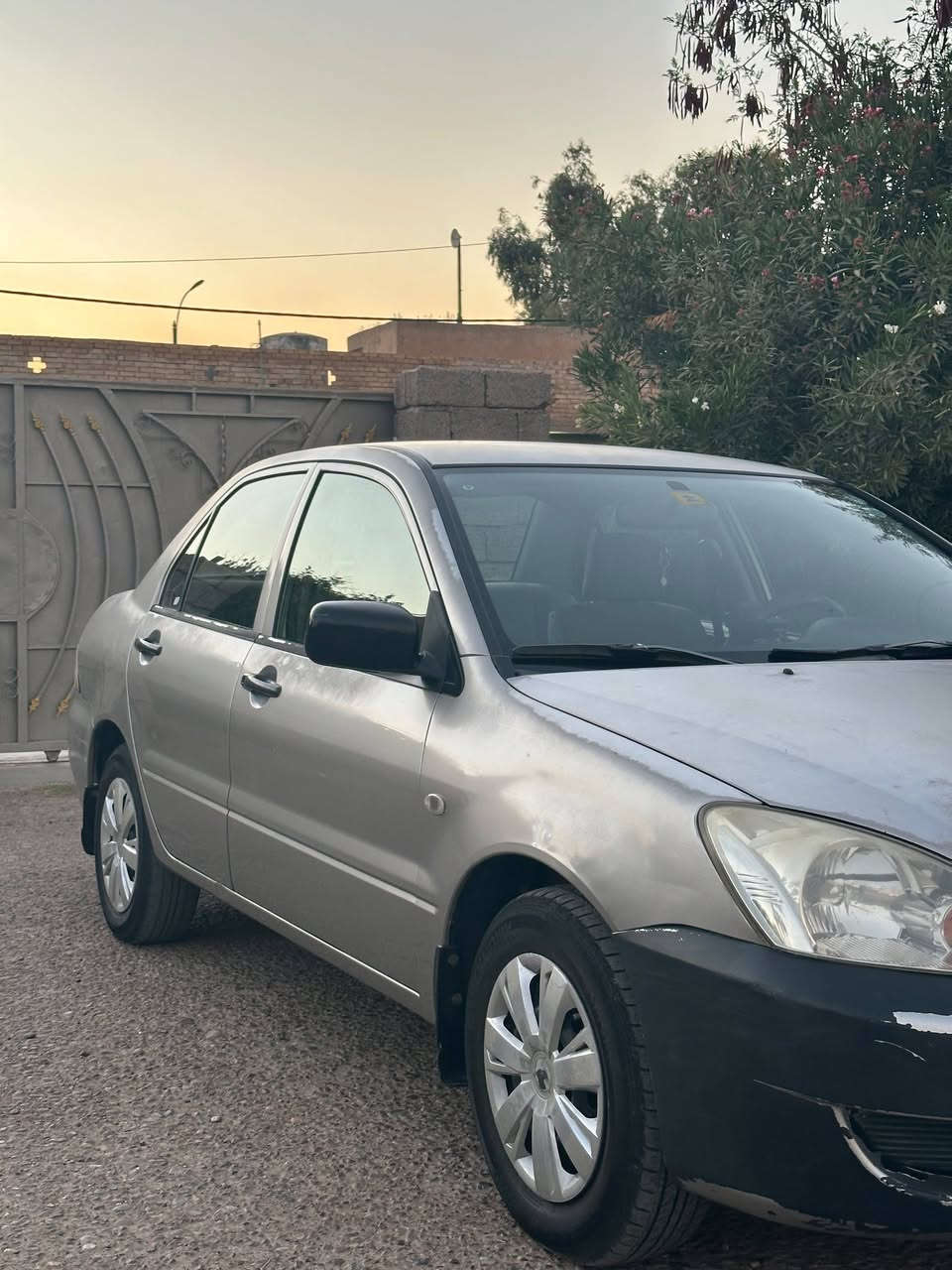 السلام عليكم
مستبوشي لانسر 2009 رقم اربيل دولي
 مكفوله من الصبغ بيها فقط باب السايق تبديل بلادي 
كير محرك كفاله بشرط 
تخم تاير جديد 
صدر دبلات 80%
سياره مال بيت خير من الله 
السعر 78 وبيها مجال للشراي 
العنوان/ صلاح الدين قضاء الضلوعية
للإستفسار الاتصال على الرقم 
***********
