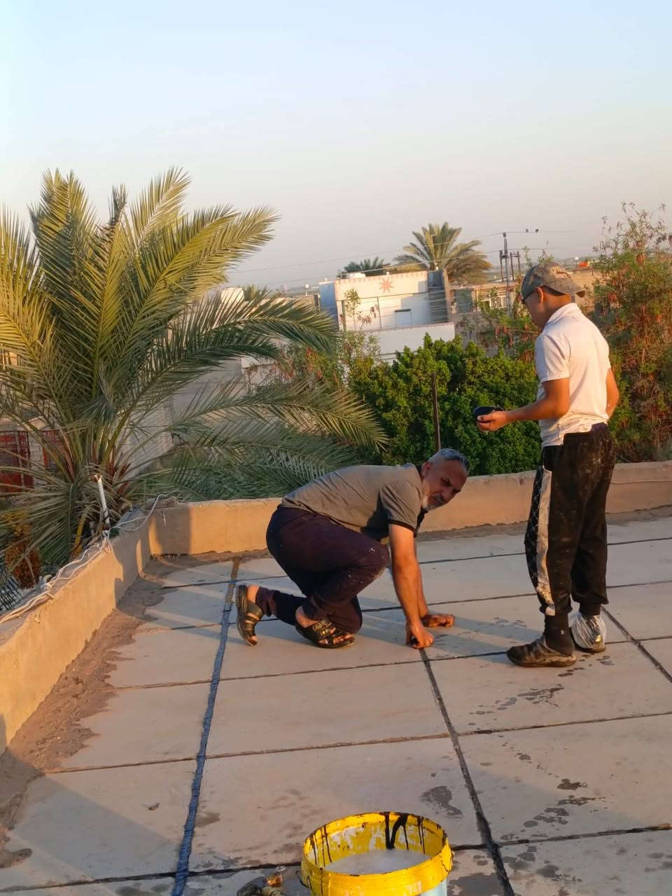 جزء من عملي لهذا اليوم ان شاء الله ينال اعجابكم اخوكم استاذ وليد بندر وبرفقته عبدالڪريم صباح العنوان ديالى قضاء المقدادية ناحية الوجيهيه ***********
إعادة كبس مادة الماستك

