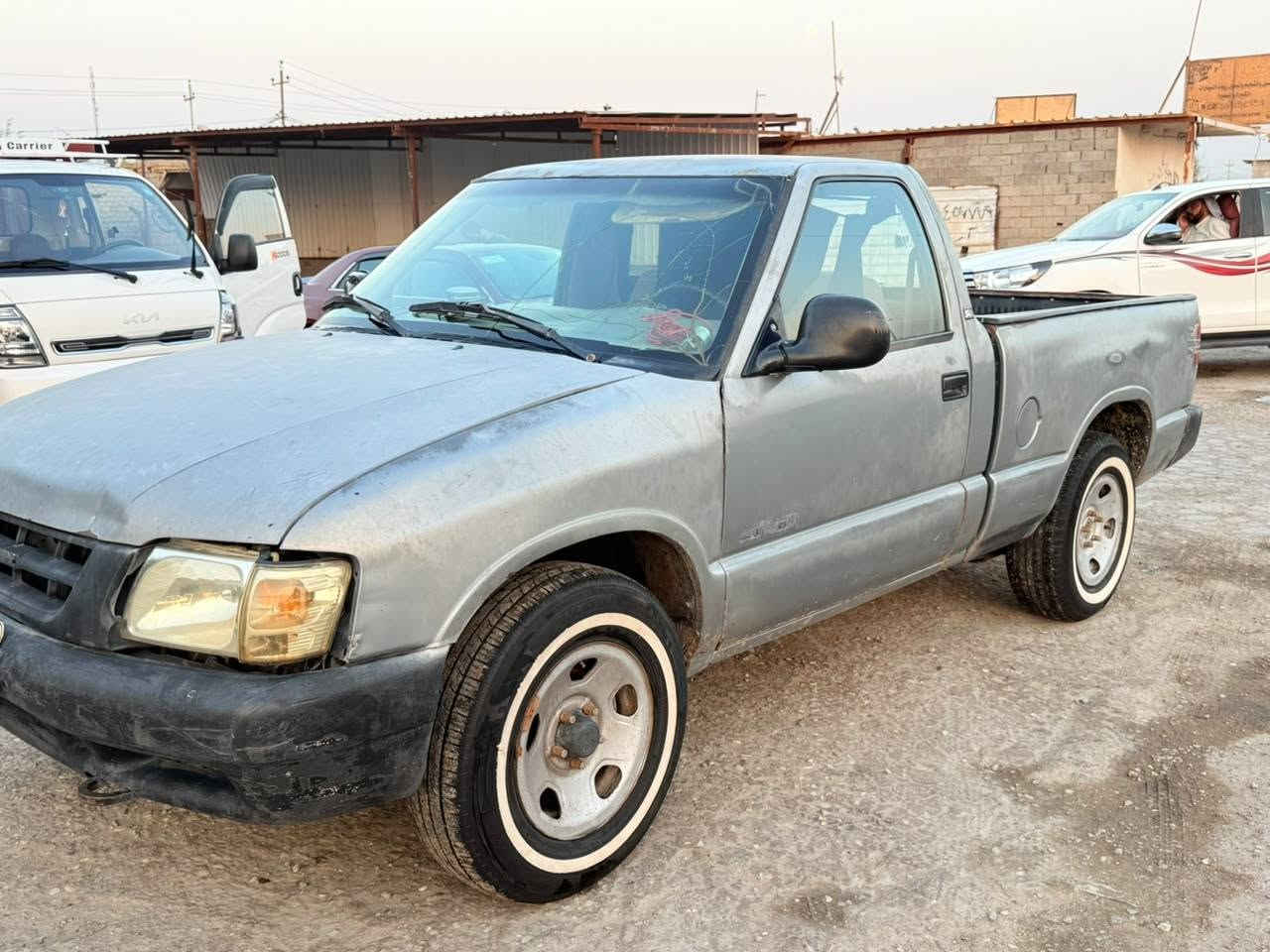 سلام عليكم سياره GMC سونامه موديل 1997سياره محوره كير ومكينه دير مكينه لاتنقيص ولاتبخير كير عل شرط اكسل مكفول حدايه جديده تخم تاير   كهربائيات شغاله سياره مانقصه شي سنويه لل28 بيع او مراوس بكريت ويل او دير نضيفه مكلف بالنشر 
‏‪***********‬‏
