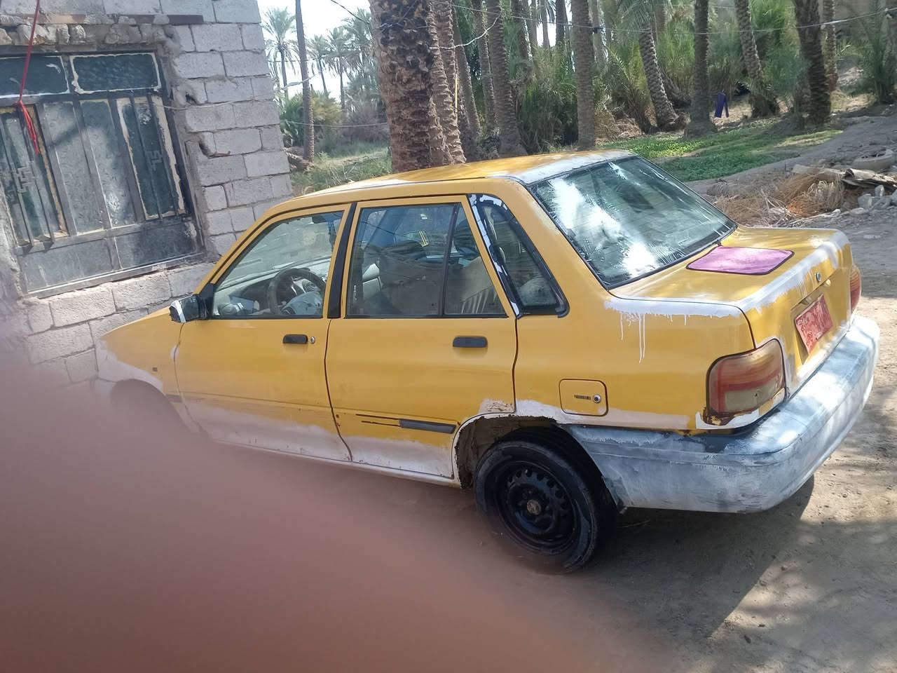 سيارة • راعي موجود • بعشر أوراق
