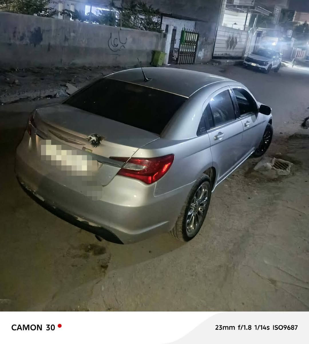 كرايسر سي 200 موديل 2011 رقم بغداد دولي الجديد بسمي تحويل مباشر
جاهزه من كلشي تخم تاير جديد وباتري حداديه اربع تايرات فاتح محرك 2400
مواصفاته معروفه بيه جاملغ وبنيد حادث امريكا 
السعر 65 وبيه مجال للإستفسار  *********** حلة, بابل
