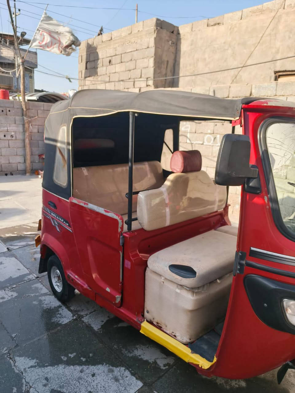 تكتك للبيع مديل 21 رقم وسنويه بسمنه تكتك مكفوله بدي ومكينه السعر 6و 700 وبيها مجال لاتصال علرقم *********** مكان بصره حي لاصدقاء
