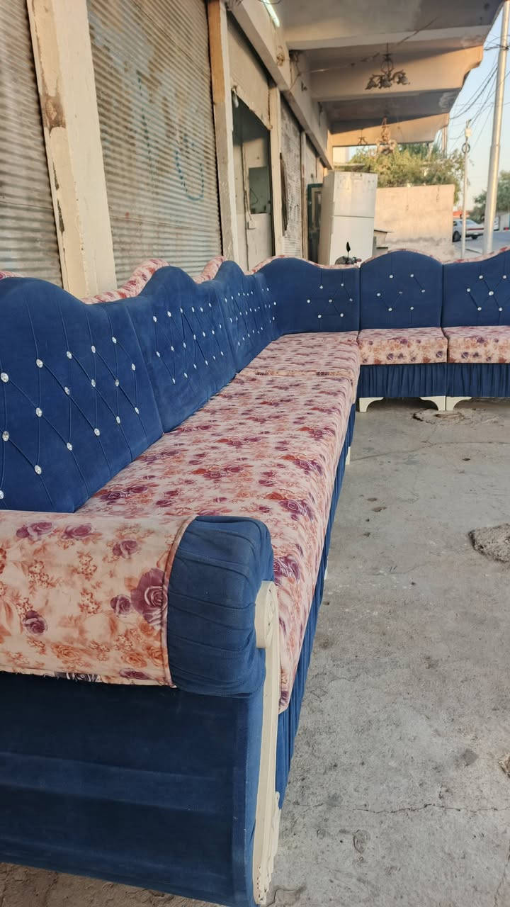 ديوان تركي مستعمل كلش نضيف فصال حديث قياس ستندر جوكر 7 ونص متر بسعر 190🔥 فقطط وبي مجال موصل حي القادسيه الاولى سيادين حديد قرب تيم ماركت محل الأصدقاء للاستفسار اتصال عل ارقام التاليه: 
*********** (حمزه الاغا) واتس
*********** (يوسف الزهيري) واتس
 ⭕مستعدون لشراء الاثاث المستعمل بكافه انواعه
