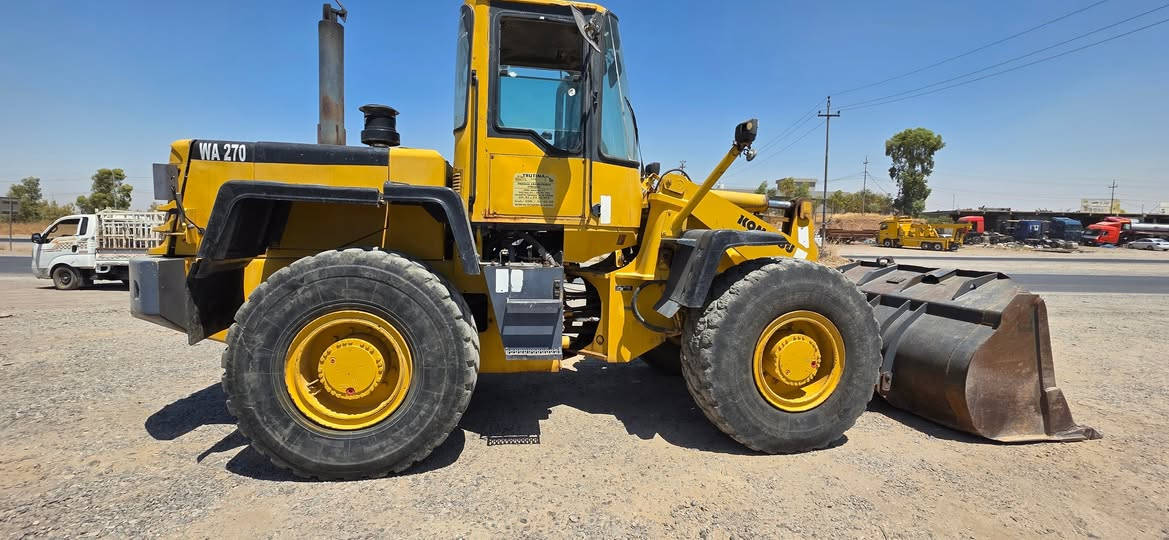 للبيع - بۆ فرۆشتن رەقم اربیل
———————
شوفل :  KOMATSU
حجم : WA270
مودیل : 2001
—————————
بۆ زانیاری زیاتر پەیوەندی بکەن بەم ژمارە تەلەفۆنە 

***********
***********
