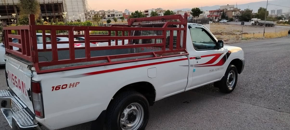 بەناوی خوایگەورە نیسان بۆفرۆشتن مۆدێل 2007یابانی ناوسور بێبۆیاخ بێلێدران بێکرانەوە سێپەڵە کارتی هەیە پێشوشانوسەخفی لۆکلۆکە چوار تایەی تایە چەمچەوناوبۆدی سەنەوی هەتا 2026ژینگەی دراوە بەناوی خۆمانەوەیە بەشەرتی گێڕومەکینەوئەکسل بەشەرتی تەحویلوخرامەوبەناوکردنووەکالەت ***********لەسلێیمانیم شربازهير, السليمانية
