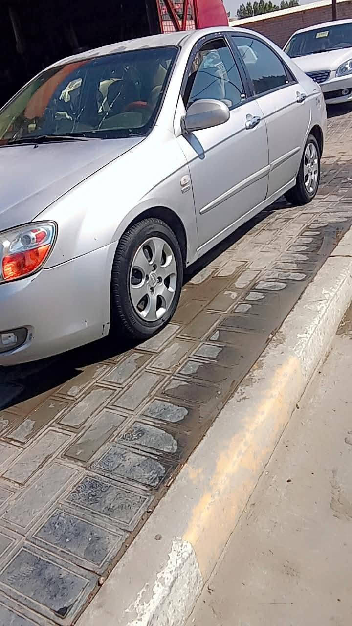سلام عليكم للبيع كاي سبيكترا أمريكية 
مكينه كير حداديه اتخم تاير جديد موديل 2007 مكفول من ضربه وصبخ 
عنوان بابل شوملي رقم الهاتف 
***********
