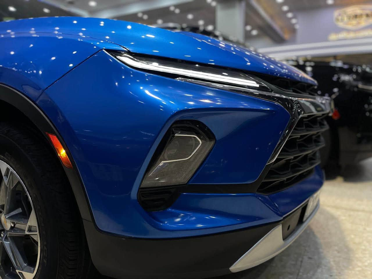 🚨🚨مرواس بسيارة اقل مرواس 🚨🚨
– شيفروليه بلايزر 2025 | Chevrolet Blazer 2025

الحادث : باب الامامي الايسر وجاملغ الايسر تبديل وصبغ

المواصفات:

– موديل: 2025

– العداد: (1000 الف mi)

لون ازرق 

شاشة، كاميرا خلفية، حساسات

محرك اقتصادي 2000

للتواصل: (***********)

الموقع: (النجف)
