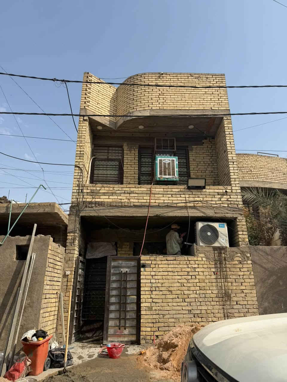 بغداد • كادر مصري • تطعيم بورسلين