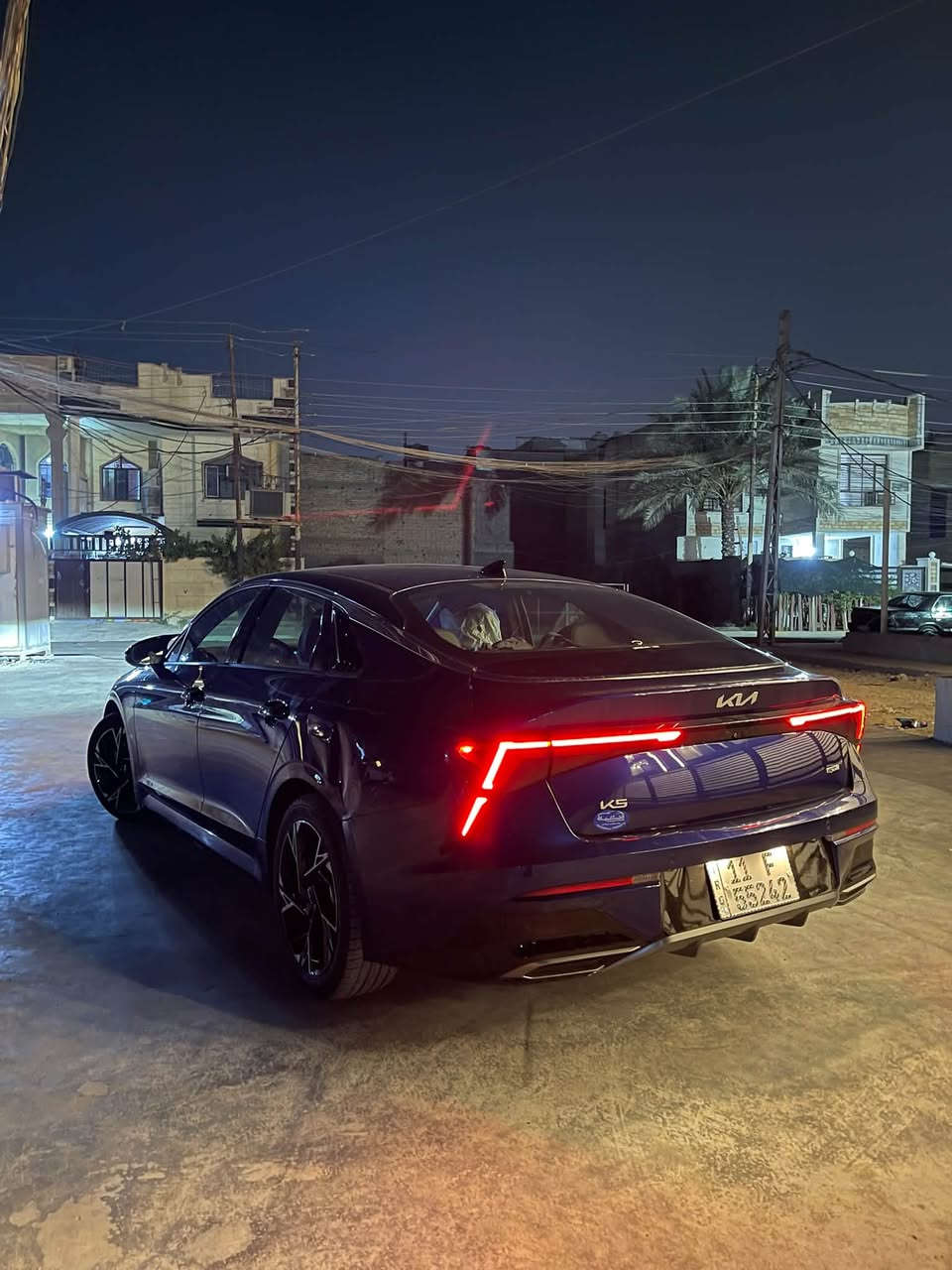 🔥للبيع 🔥
KIA  K5 2025 

فول مواصفات عدة البانوراما 

ماشيه 9 الاف ميل 

محرك GTI 2500 تنفس طبيعي 

كشنات جلد اسود وابيض

رادار امامي و خلفي 

تشغيل بصمه + تشغيل عن بعد. دخول ذكي 

كشنات تدفئه و تبريد 

كشنات كهرباء 

تدفئه بلستيرن 

تحديد مسار 

شحن وايرلس 

تحديد مسار نقطه عمياء 

تحكمات استيرن

ثلاث انضمه قياده 

وبيها بعد هواي مواصفات 

حادثها باب وجاملغ عكس السايق خلفي

مكان السياره بغداد حي الجهاد 

السعر 190 

***********

نص مكتوب في الصور:
- BIDCARS