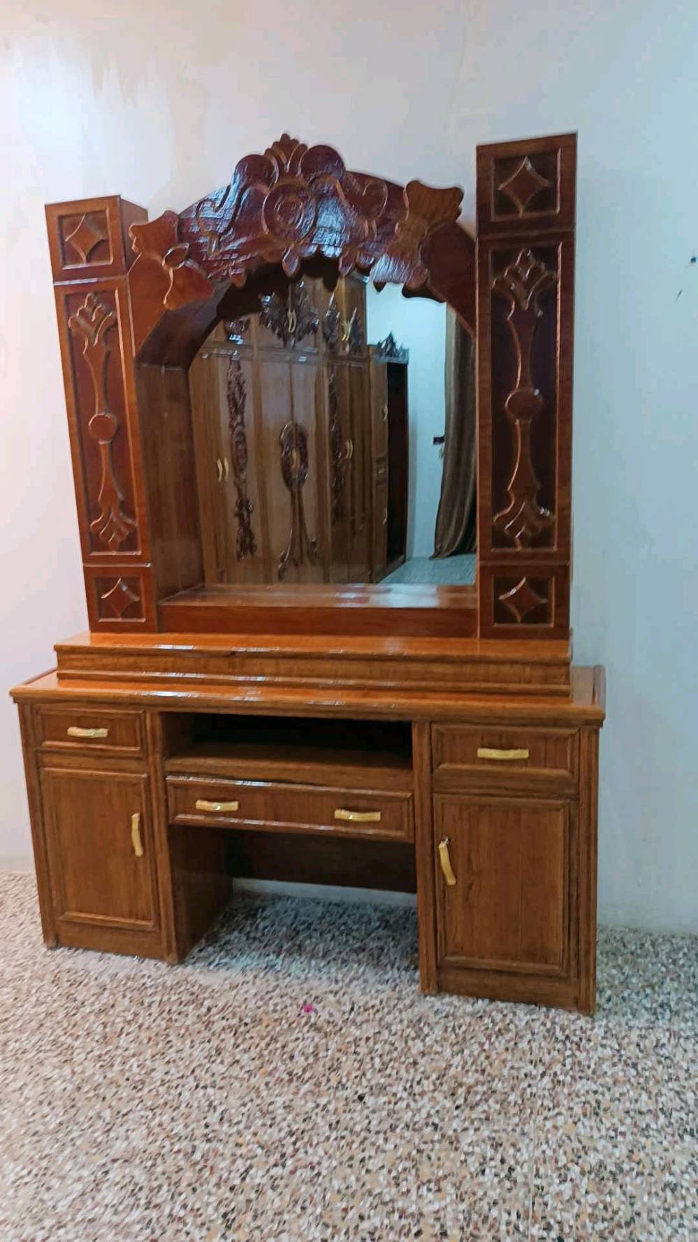 غرفه اخشاب صاج عراقي للبيع بغداد
***********