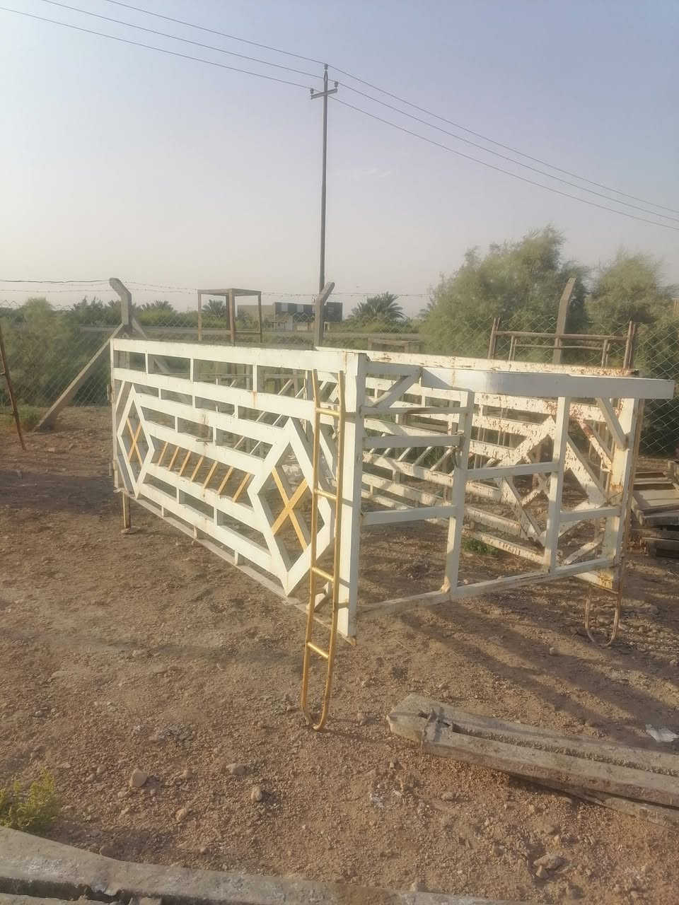 للبيع محجر كيا فحل ارتفاع 110 سعر 275وبي مجال قليل عنوان سماوة قضاء الرميثة ***********
