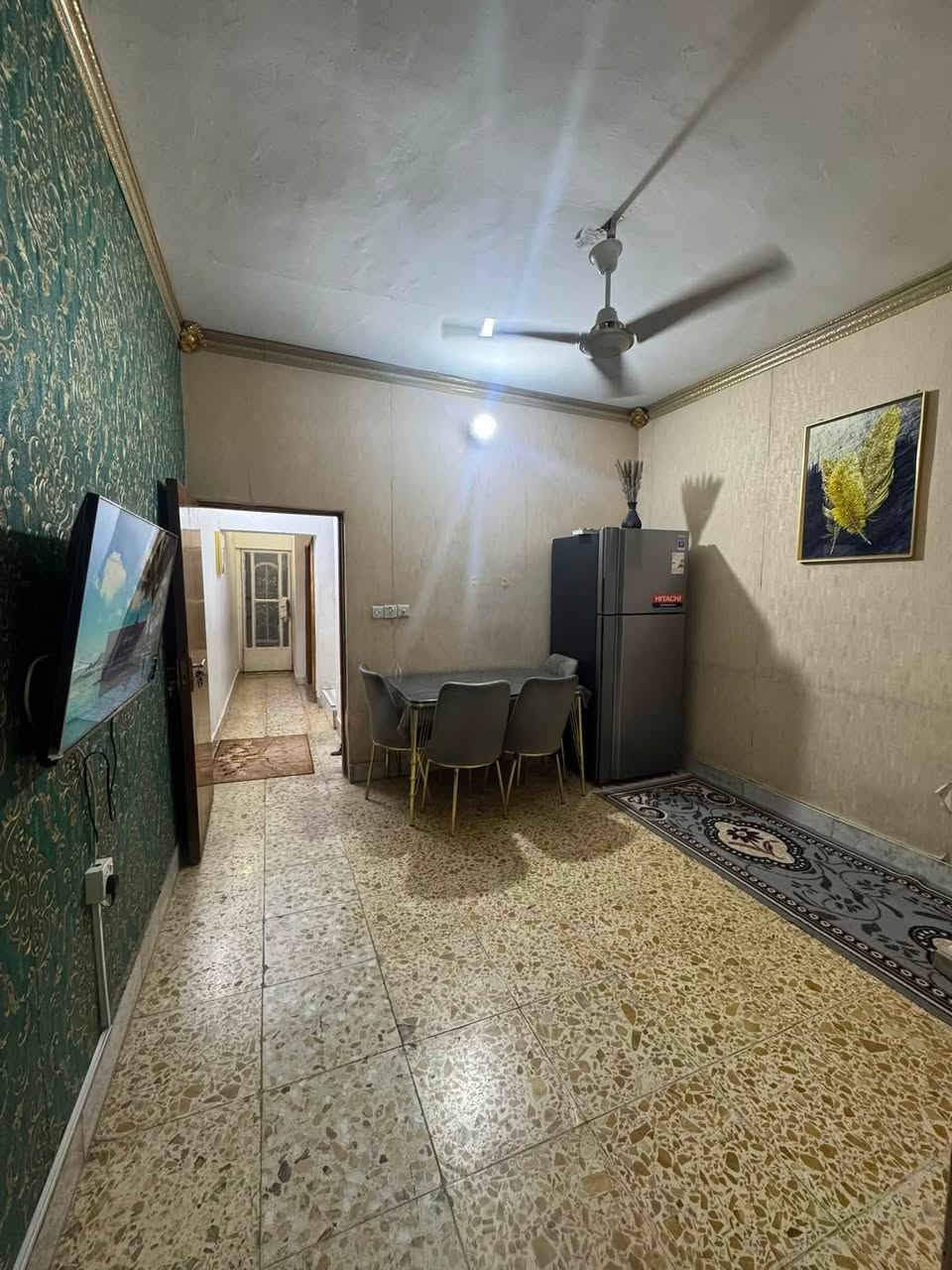 دار للبيع
دار مساحة 80 م

عكادة نظيف جداً

يحتوي على :.

كراج كبير .

صحيات خارجية.wc

استقبال .

غرفة نوم طابق الارضي

مطبخ حار بارد.

حمام وصحيات داخلية .

غرفة نوم طابق الاول .

مخزن .

علماً ان البيت مدخلين ممر واستقبال بالواجهة .

عنوان بيت حي العامل م 813  ز 10 مقابل حسينية الائمة .

للاستفسار الاتصال على الرقم *********** .
