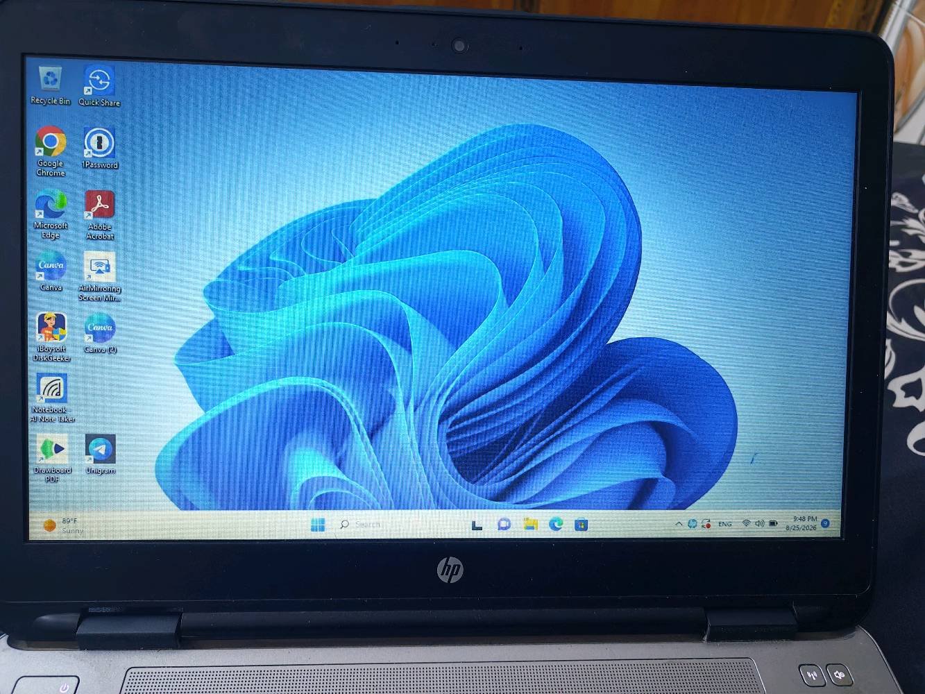 رام 8 غيغابايت
هارد ssd 128
معالج Amd
سعر 225