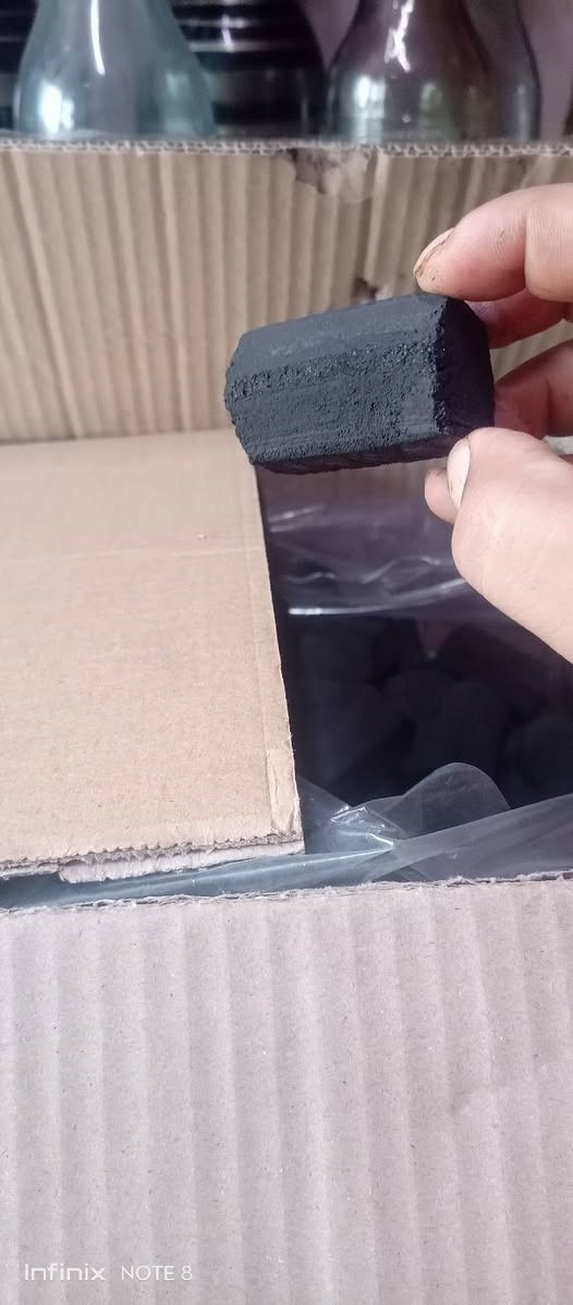 سلام عليكم فحم كوكو الساعه اخر ٣كارتون بسعر 85 توصيل مجاني  لا صداع لا ريحه لا غاز رماد قليل *********** واتساب

نص مكتوب في الصور:
- Infinix NOTE 8