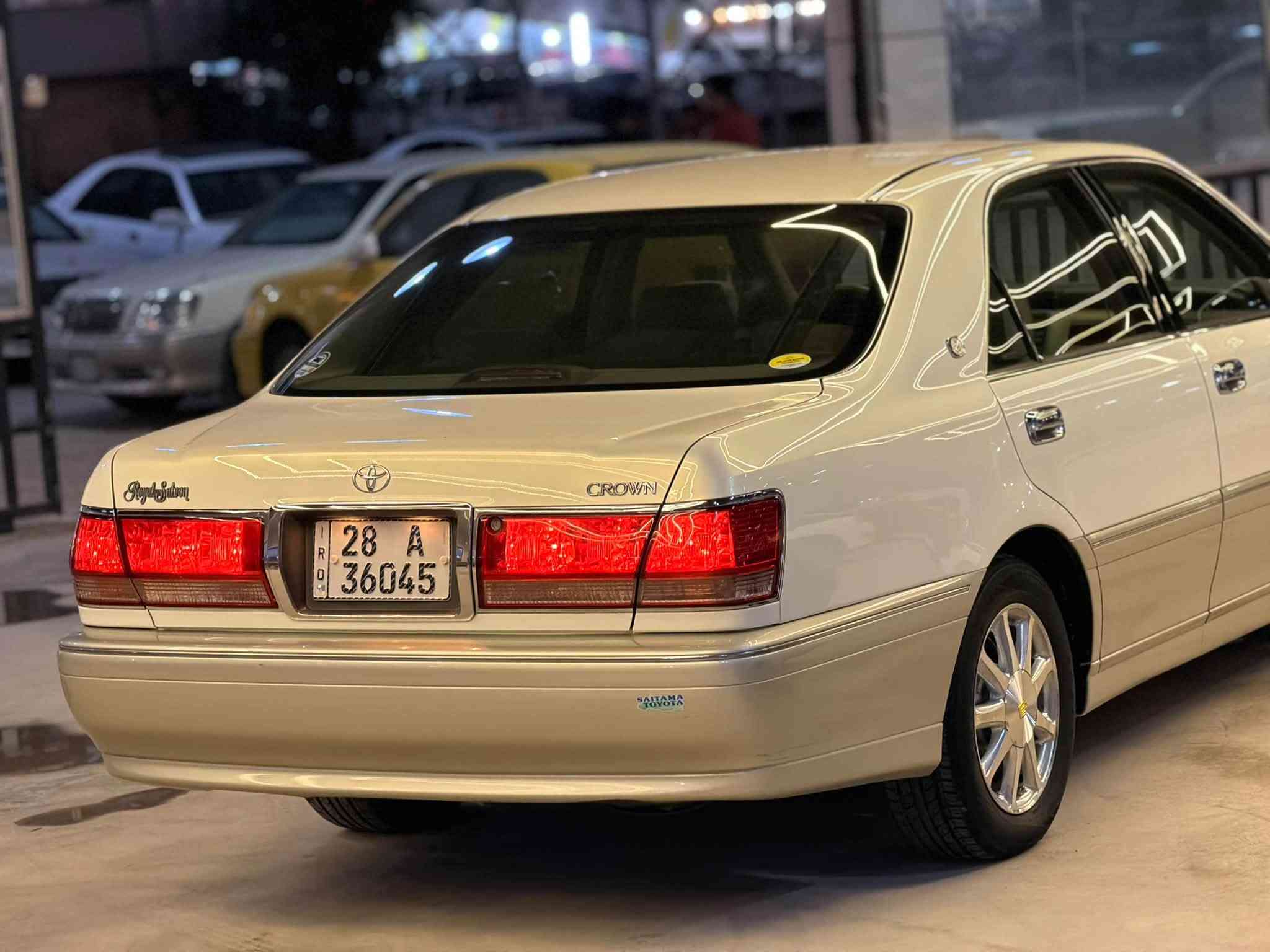 TOYOTA CROWN ROYAL SALON 👑
للبيع تويوتا كراون 2002.
اللون           ابيض محجل   😊.

❗️فقط للذواقة لليدور جديد وزيرو واصولي وكفاله عامه.

رقم نجف .  تسجيل جديد قرار. 102. شرط المداور ثاني يوم سنويه نافذه لغاية 2031  وستوها صاعده هزه جديده شرط ثاني يوم بأسم المشتري وشرط اسجلت بفترة قرار 102. 
مكفوله كفاله عامه عراق ويابان  من كص وضربه ونقل جثه وصبغ  ورسميات والاصوليات والغرامات.
المواصفات 👇.
دكم.
كرستال. خضراوي 
مكينتها ديفور الجبير 
ويل نجمه ابيضّ اصلي.
كشنات كهرباء.
برده خلفيه كهرباء اصليه.
مري كهرباء+هيتر♨️.
تبريد ثلج ❄️+سبلت متحرك.
داخل بيجي  مطعم بصاج.
شاشه كرستال ترحيب.
لايتات كرستال زنون اصل.
بگ لايتات كرستال لد.
ستيران كهربائي 
كامره خلفيه دوار.
سستم نياكل متكامل. اصلي 
تخم تاير +حداديه جديده اسفنجه.
غراض مال جنطه كامله.
والسياره ماعايزه برغي كامله على اخر حبايه.
والسياره بالواقع اجمل من الصور بهواي.📷
العنوان🏡ألنجف الأشرف.
السعر💵. 163.  وبيها مجال قليل جداً جداً.
للأستفسار 📞📲 ***********.  ليث حازم.  
رجاءً اذا ماعجبك السعر او مو شراي اعگب المنشور او تعلق تعليق حلو يدل على اخلاقك الراقيه وكلشي اكو بالسوگ.
