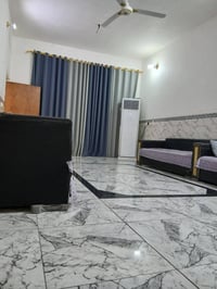 دار للبيع المساحة ٢٠٠ م بمربع ال ١٢ الف شارع الطليبات  مبني منها ١٥٠ م...