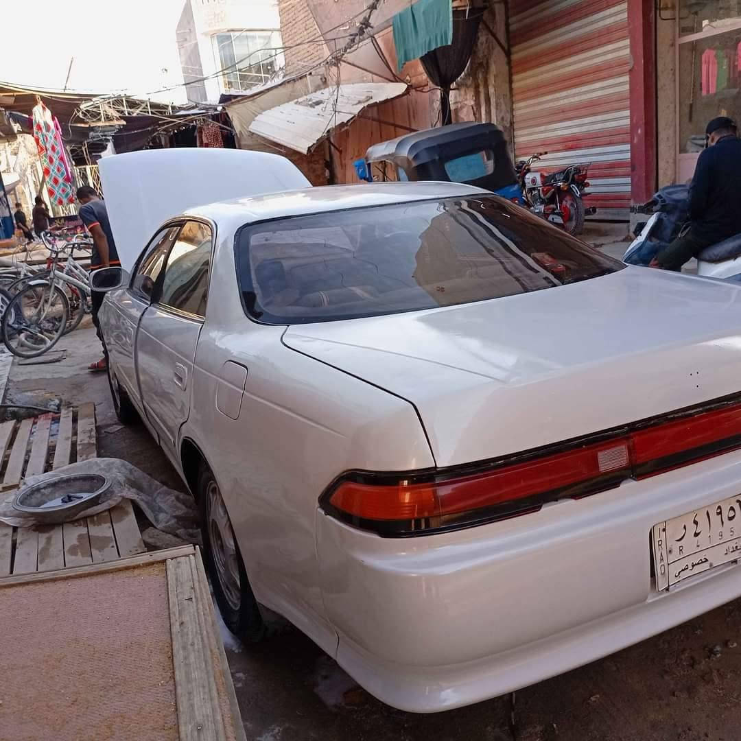 السلام عليكم سيارة للبيع اقرة التفاصيل وخابر وبيك خير وتدلل
سيارة مارك موديل ٩٣
مكفولة عيب شرعي وأصوليات 
رقم بغداد بسمي تحويل ثاني يوم 
السيارة متجاية صفحة السايق  موقوية وبيهة ضربة بلجنطة 
مرجعة بلاد ومابيهة شي كاملة وجاهزة خير من اللة 
مكينة ثنين ونص ديلكو مكينة وكير حاوية قبل سنة شادهن حلوات ومكفولات 
للعلم السيارة جان لونهة اسود ومن داورناهة غيرة لونهة لؤلؤي 
نقصهة تبريد فقط سيارة جاهزة وين ماتريد حرك بيهة 
العنوان النجف   والسعر ٣٩ وبيهة مجال حك الجية 
رقم الهاتف بي واتساب ***********
