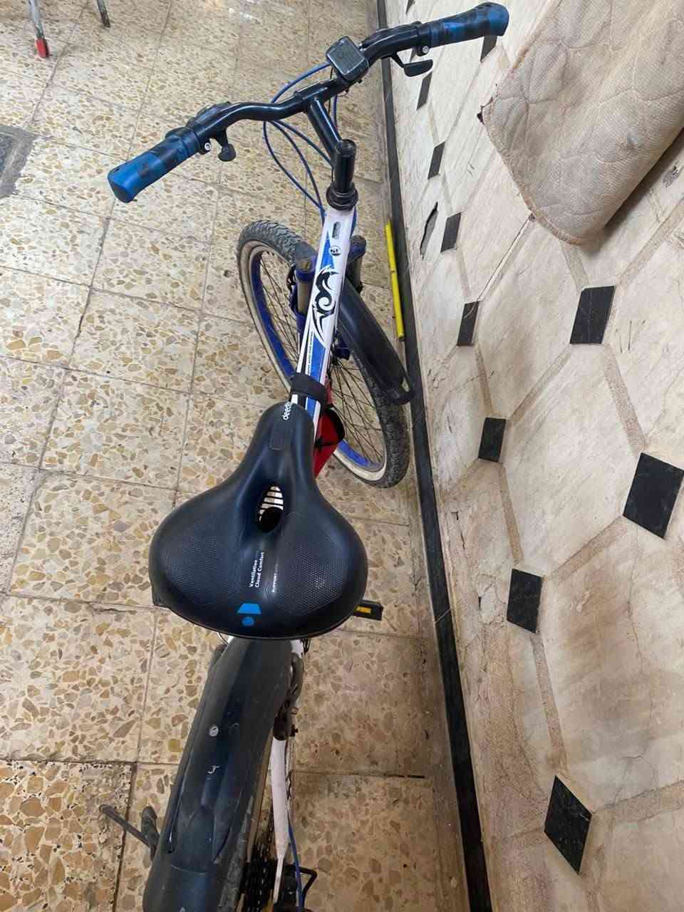 سلام عليكم بيسكل c700 بيسكل نضيف مشتري من صدريه أقل من شهر نضيف بمعنى الكلمه ذا شراي طب واتساب ***********
