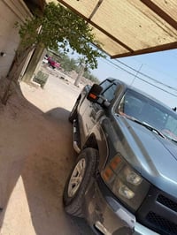 موديل ٢٠١١ • محرك ٥٣٠٠ • باب طويل