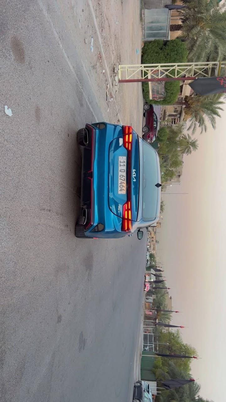 السلام عليكم فورتي جيتي ٢٠٢٣
فول موصفات 
رادار امامي 
نقطه عمياء 
حساس خلفي 
مثبت سرعه 
قياده اليه
تحديد مسار 
تبريد قطعتين 
كشنات جلد تدفئه تبريد 
اوتو هولد 
سايد بريك كهربائي 
داريف مود ٣ وضعيات قياده 
شاشه كار بلي 
محرك نضيف لاتنقيص ولا تبخير 
١٦٠٠ تيربو كير دبل كلج رياضي رقم بغداد  مكانه بغداد البياع ***********
السعر ١٥٥ وبيه مجال
