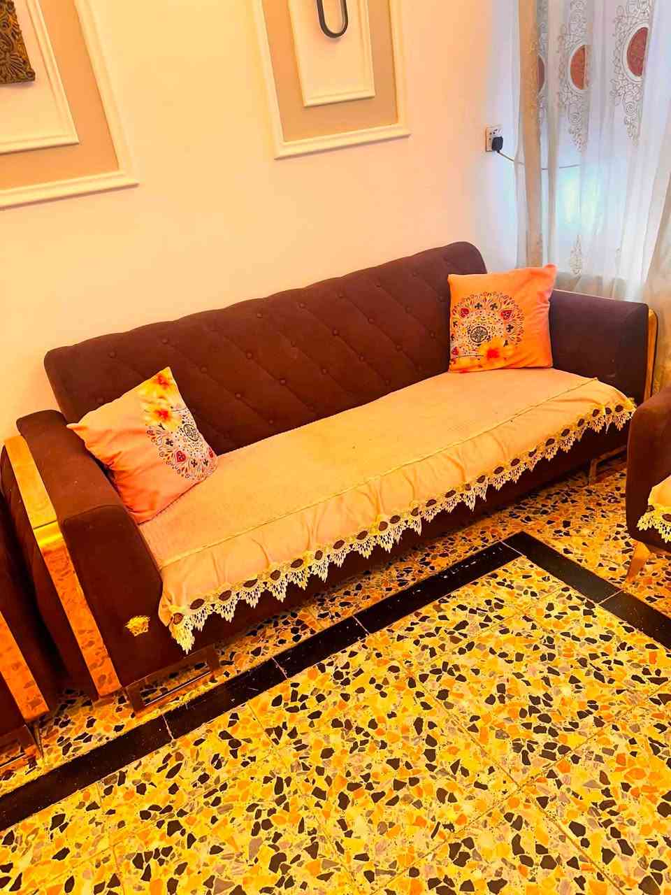 ٨ مقاعد 350 الف بغداد الزعفرانيه ***********
