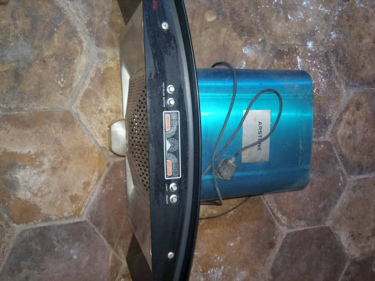 شافطه و+وطباخ.. على الفحص كله جديد  مكاني مهناويه
‏‪***********‬‏
