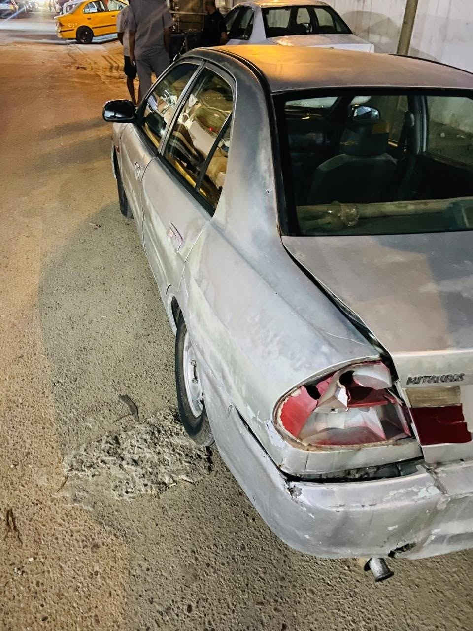 سلام عليكم لانسر اكفلك كير ومحرك وتبريد  بس تعمير يرادلها بس اني ابيعلك هيج همه بس اتنضف الفريز يشتغل ابيعلك ابسعر رقم تحويل ثاني يوم ومااكتب بس مروري ورقم بغداد موديل ٢٠٠١ وعنواني بغداد والسعر ١٦ ورقه قفل ولو تكلب فيس ماتلكه هيج ربع ماينزل ***********
