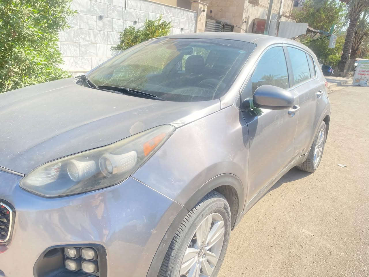 السلام عليكم سبورتج مديل 18مكينه كير صدر كهربائيات كامله تبريد قطعتين ثلج مكينه 2400حادثهه جاملغ ونص الباب والتكمه السياره بيهه جراد بسيط بل بنيد مكاني بغداد ب128رقمي ***********
