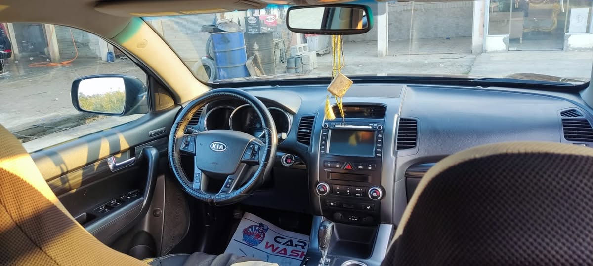 السلام عليكم
سورنتو 2012 وارد امريكي vip فول للاخير
V6 3500
ماشيه ٨٨ ميل
ضررها صبغ الباب الي وره الصدر وصبغ قليل بالهلال 
رقم انبار مميز تحويل مباشر
كير محرك مكفول
السعر 138
المكان الفلوجه ***********
