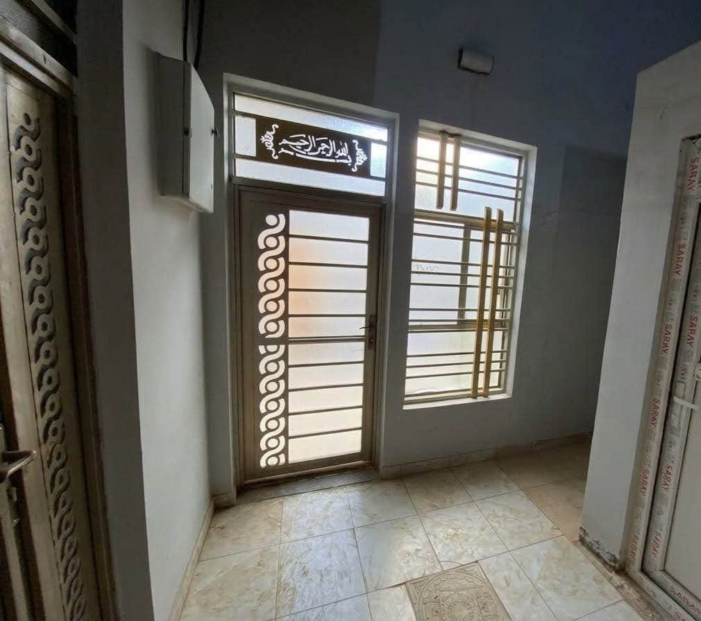 بيت النجف • ١٠٠م • قرب المطار