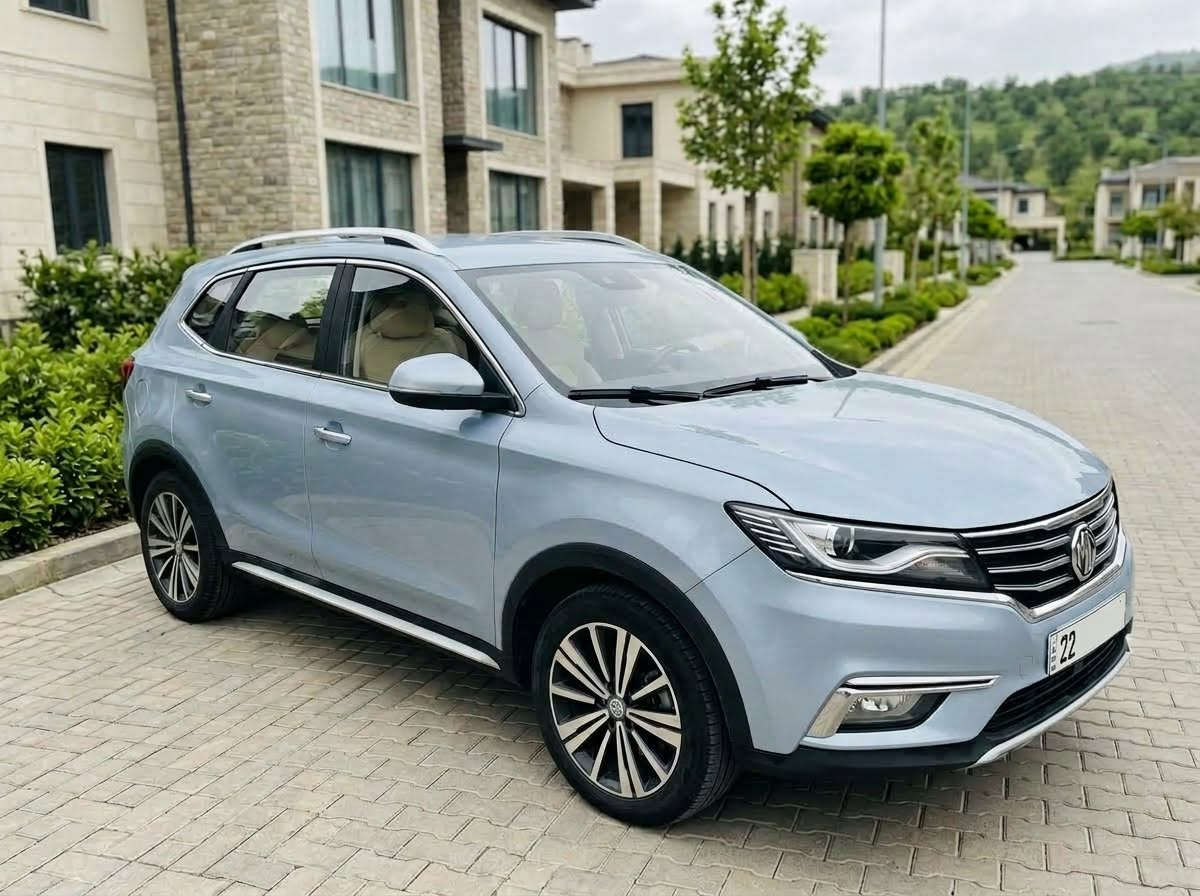 Mg Rx5 2021
مواسفات: به صمه+شاشه ئايپات+بريك به صمه+لايت ليده+ لايت زينون+ کامێرەی پشتەوە + حساسی پشتەوە ، ڕاداری پشتەوە

هێزی ئەسپ (Horsepower): نزیکەی 166 بۆ 169 ئەسپ  - عەزم (Torque): 250 نیوتن/مەتر.

گێڕ: 7 گێڕ ئۆتۆماتیک - عادی - سپۆرت 

مەسرەفی بەنزین: زۆر ئابوورییە، بە تێکڕا نزیکەی 8.5 لیتر دەسوتێنێت بۆ هەر 100 کیلۆمەترێک (قەبارەی تانکی: 55 لیتر).

ویلی ئەلەمنیۆمی سپۆڕت (بە قەبارەی  18 ئینچ).

تەحەکوماتی سەر سوکان .

شاشەی ناوەند پشتگیری Apple CarPlay دەکات.

تەبرید مەرکەزی (پێشەوە و پشتەوە ) ی هەیە 

ئۆتۆ هۆڵد - ئۆتۆ ستۆپ - سیستەمی دژە خشان ABS -

 یارمەتی دەری هاتنە خوارەوە (control Down Assist) - سیستەمی چاودێری هەوای تایەکان 

هیچ مەسروفێکی تێدا نیە 

تحويل+خرامه+به ناوكردن به شه رت ، بە ناوی خۆمە 

سەنەوی ٢٠٢٧ \ ٤

بە بەنزینی حکومیش کێشەی نیە بەڵام نابێت زەختی لێ بکەیت 

یەک پارچەی هەیە پێشەوە لای سەکن و هەنێ وردەشی هەیە

125 وەرەقە و مەجالێکی کەم

ڕەوش : بەکارهاتوو

پارچەی ڕەنگ کراو : 1 پارچە

سووتەمەنی : بەنزین

تابلۆ : هەولێر، تایبەت

بزوێنەر : 1.5T

پستۆن : 4 پستۆن

گێڕ : ئۆتۆماتیک

ژمارەی کورسییەکان : 5

ماددەی کورسی : قوماش

ڕەنگ : لاڤێندەر

ماوەی ڕۆیشتن : 62000 کیلۆمەتر

***********

