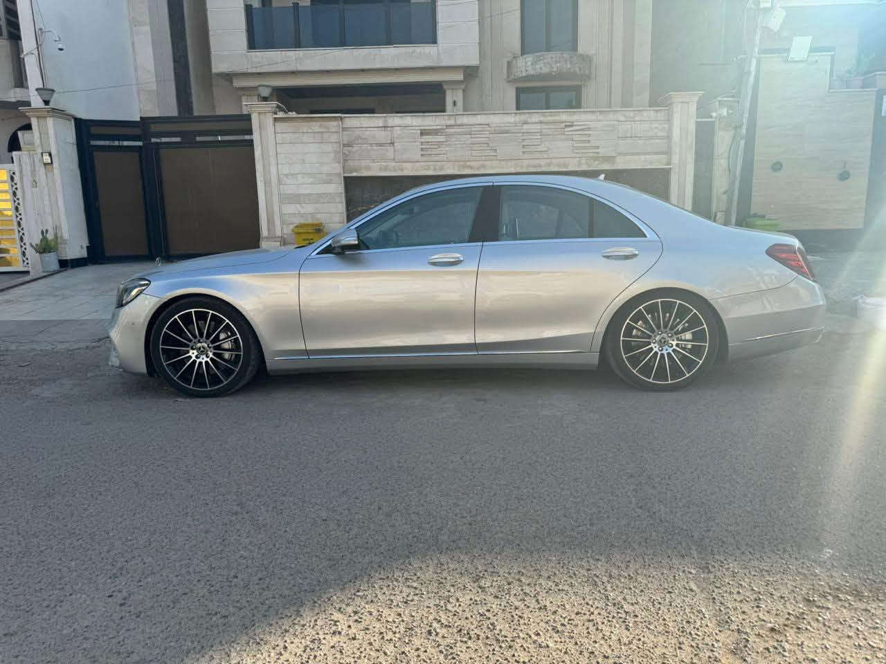 مرسيدس S500 • ماشي ١٨٠ الف • رقم سليمانية