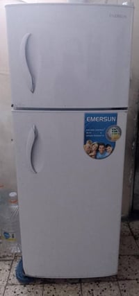 للبيع نضيف جدا السعر 80الف الف  07711893353