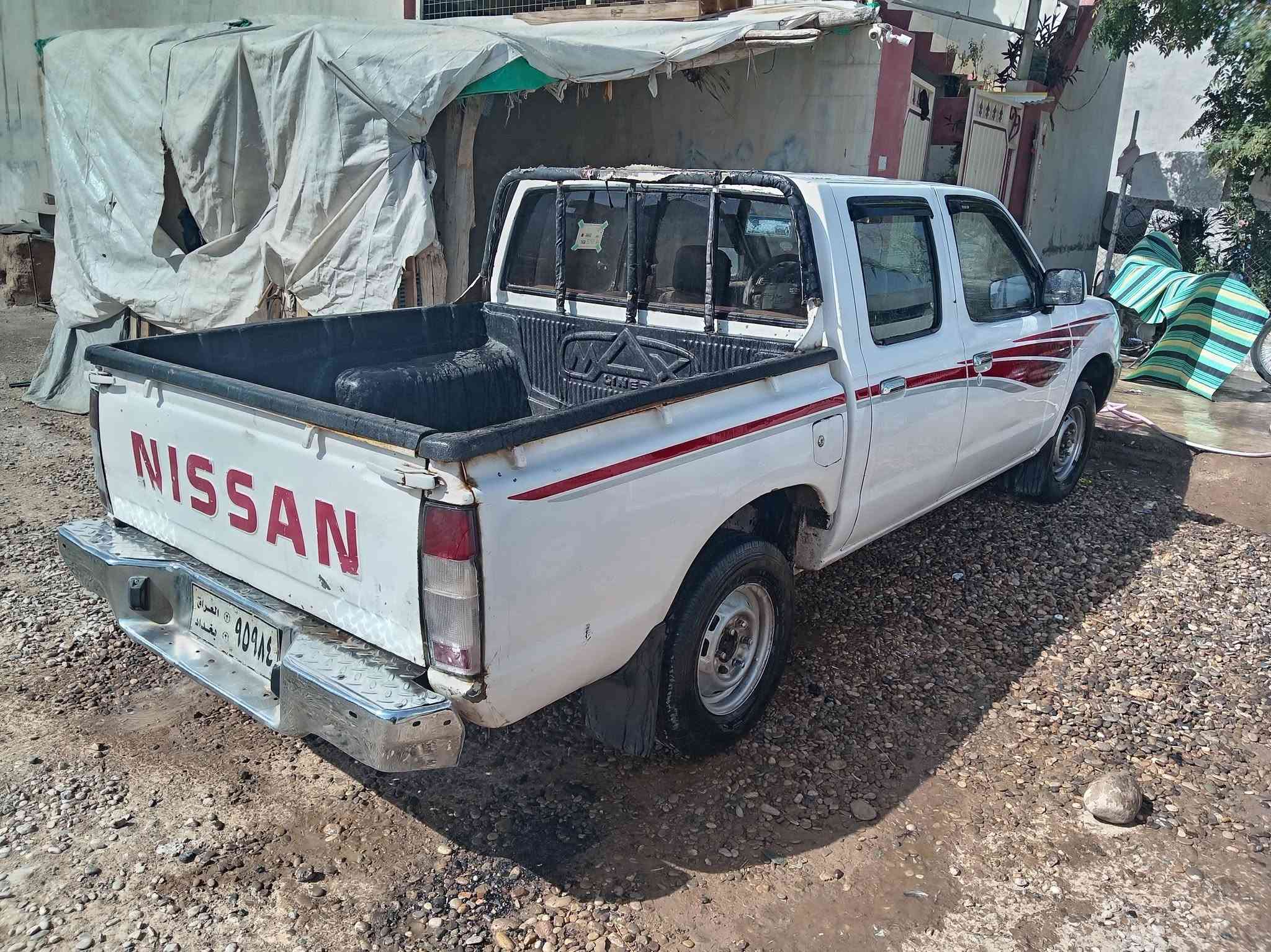 نیسان مۆدێل 2002 ئارمی دهۆک گێڕومەکینەو اکسل بەشەرت تەبرید بەشەرت چوارتایەی تازەی لەژێرە سەقفووشانی بەشەرت دەعموو لێدراوی نیەتەقەو ڕەقەی بەشەرت کارەبای بەشەرت ماڵی دۆستە سەیارەی ماڵە هی مەعرەز نیە مەڵێ نرخ مشتەریت جەرەسکە لەخزمەتام  شوێن کلار سموود ژم ***********

