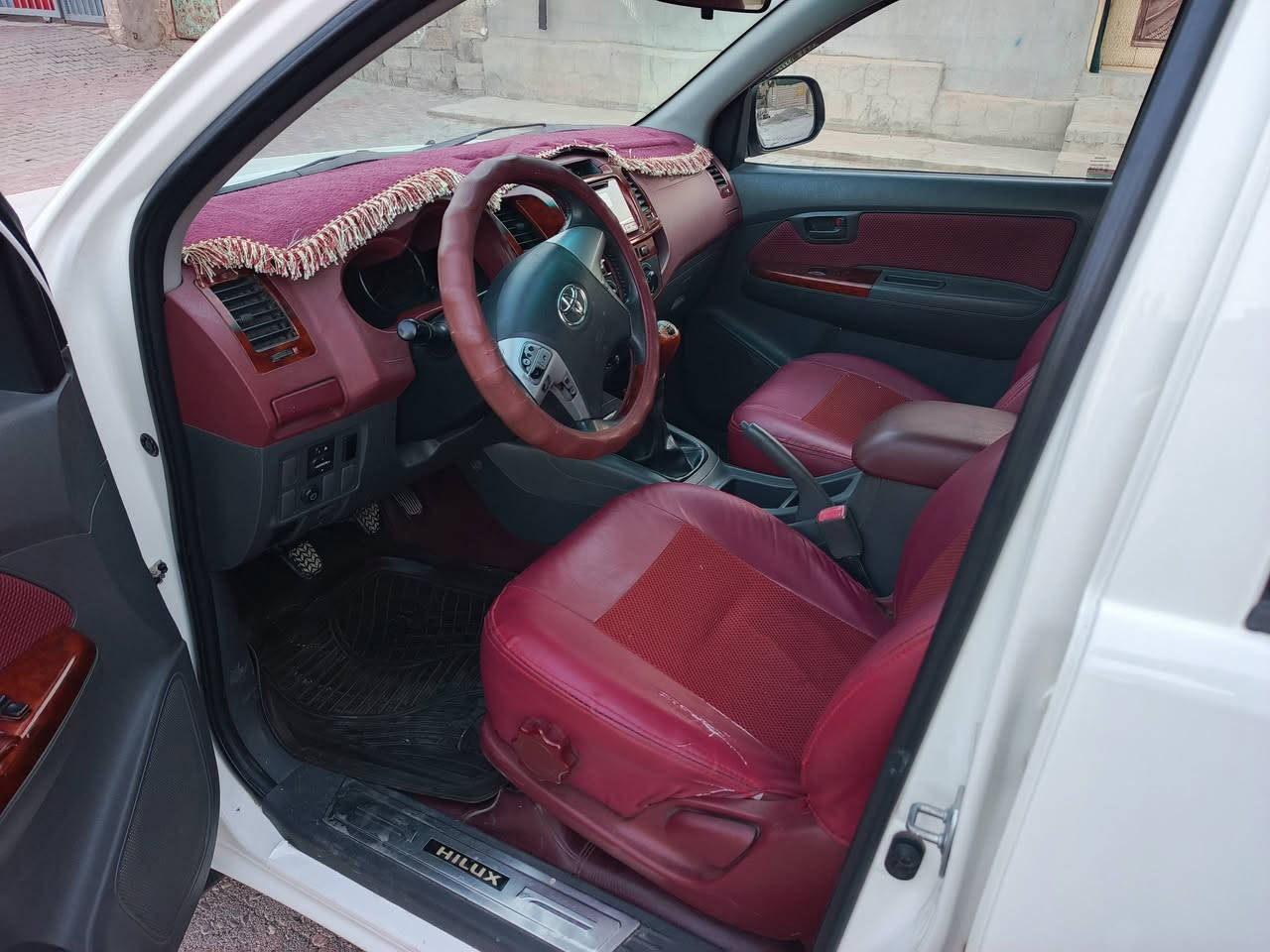 السلام عليكم 
للبيع بيكم مرزي ٢٠١٣ شاصي ١٩ رقم سليمانيه بسمي رقم دولي سنويه ٢٩ تنتهي  بدون صبق بدون تبديل بي بس تعديل بارد باب البدي الفحص موجود بل منشور السعر ١٩٠ بي مجال مكاني  كركوك  باجوان تفاصيل اتصل ***********
