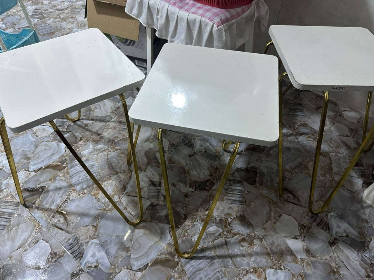 سلام عليكم
اغراض للبيع 
ميز تلفزيون وجه مرمر نضافه ٩٥% ب ٤٥ الف 
طبلات عدد٣ نضافه 100% 30 الف 
ساعه اصلية ب ٢٠ الف 
مغسلة تعليك عرض ٤٠ مع مراية ام الكمدي مع الخلاط ب ٥٠ الف 
التيبلام ب ١٠ الف
عنواني الدورة شارع ٦٠ 
***********
