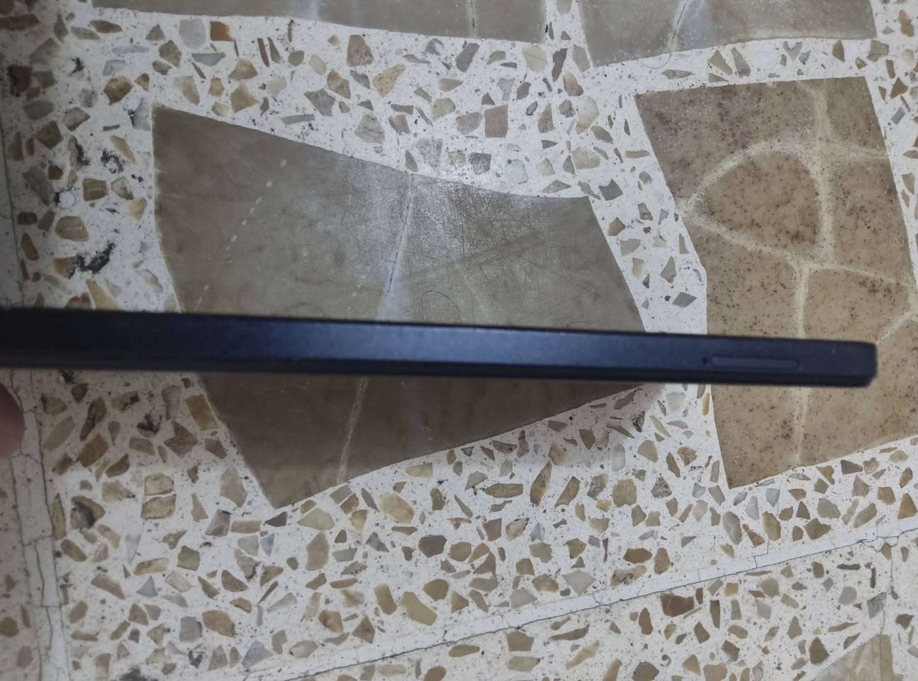 شاشة6.78 إنش IPS بدقة +HD ومعدل تحديث 90 هرتز. المعالج MediaTek Helio G88 والرام4 قيكا بايت والتخزين يا 128 قيكا بايت ويدعم كرت ميموري. الكاميرا الخلفية الأساسية50 ميگابكسل وياها عدسة مساعدة للعمق والأمامية8 ميگابكسل مع فلاش. البطارية 5000 ملي أمبير والشحن السلكي33 واط. يجي بنظام أندرويد13 مع واجهة XOS، يدعم شريحتين4G، بصمة جانبية مدمجة بزر التشغيل، فتح بالوجه، سماعات ستيريو ومدخل 3.5 مم. 
السعر 125 
الموقع بغداد
التواصل ***********
