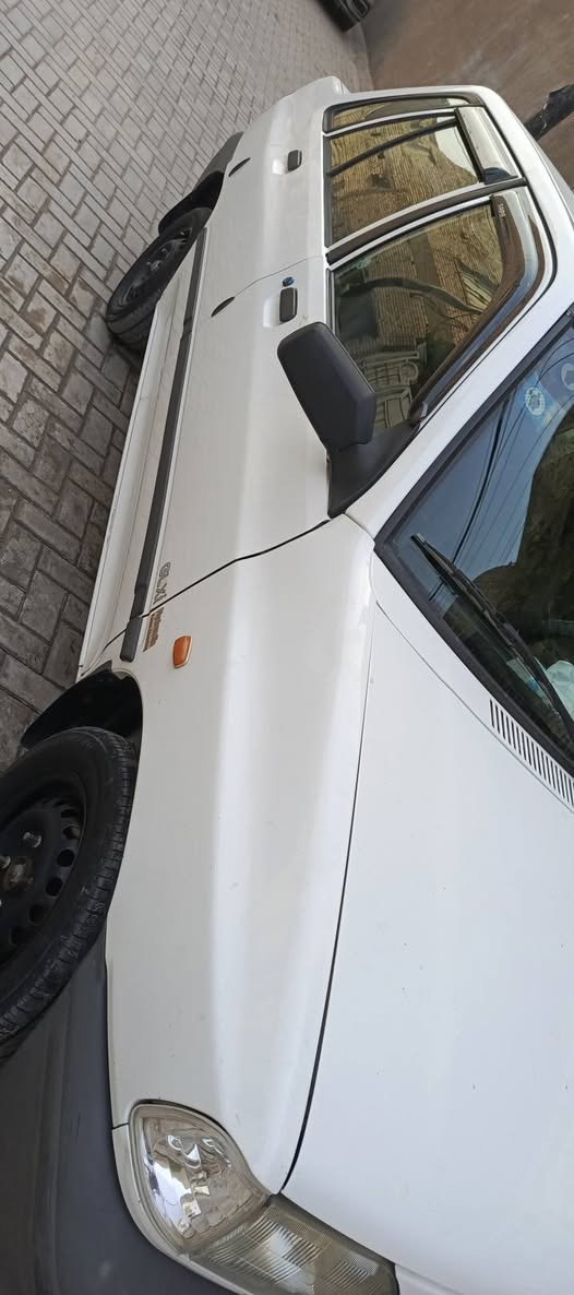 سلام عليكم سيارة سايبة لبيع موديل 11 سيارة مكفولة كفالة عامة طير مكينة حدادية بس بيها ضربة بل جاملغ سائق وراجع علا بارد ربع جاملغ ومبين بصورة مكان سيارة بغداد بلديات رقم هاتف *********** غير متواجد علا فيس بوك سعر 45 ورقة وبيها مجال كلش كلش بسيط

