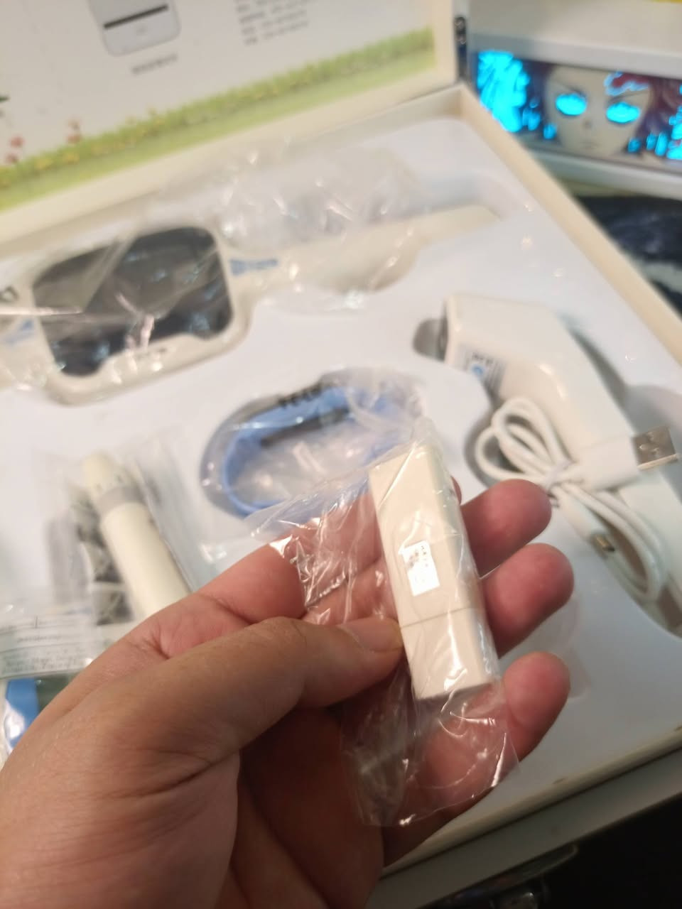 عشاق القطع النادره.. حقيبة السعاده 💼😍طبيه ذكيه👩‍⚕️
مليانه قطع الكترونيه طبيه ذكيه 👩‍⚕️🧑‍⚕️
تخدم الدكاتره ويلي يطلعون كشف متنقل للمريض 💼💲🙂
تحليل كامل تسوي  للمريض من خلالها☑️ تاخذها وياك وين ما تروح☑️
كامل ملحقات 🎁👇🏻 

فيديوا كامل بصفحتي نشرت عنها 🌷👇🏻🔥

للعلم اسعرها فوك 400دولار 
اهل الاختصاص يعرفون قيمتها 🙂
ما تعرف بيها لا تبخسها..

كل التحاليل بيها من قطع ذكيه وشاشات وحتى برامج تربط بيها ☑️
وتقرير كامل عن حالة المريض تعطيك ☑️

الشراي يطيني سعر بيها ويدلل 🌷☑️
للتواصل 📞***********
يوجد توصيل 🚕

فضلا وليس أمرا متابعه 🙏🏻
