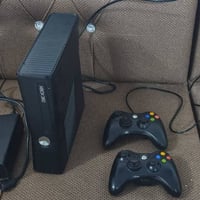 اكس بوكس 360 مستخدم قليل السعر 125قفل 07853920386