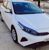 سيراتو  خليجي ٢٤ ابيض محرك ٢٠٠٠ بيسك للتواصل ٠٧٨٦٦٠٤٧٠٧٣ السعر ١٧٥ ماش...