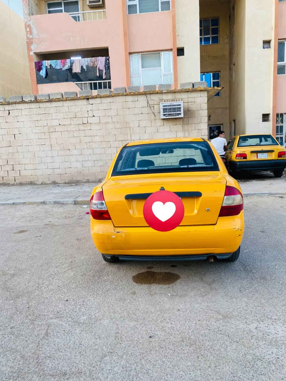 السلام عليكم طيبه للبيع موديل 2018 كهربائيات شغاله تايرات جديده مثل ما موضح بالصوره كشرتها حلوه السياره بيها منضومه غاز وبانزين  السعر 37 وبيها مجال قليل للاستفسار *********** مكان ابو رمانه شقق الطاقه
