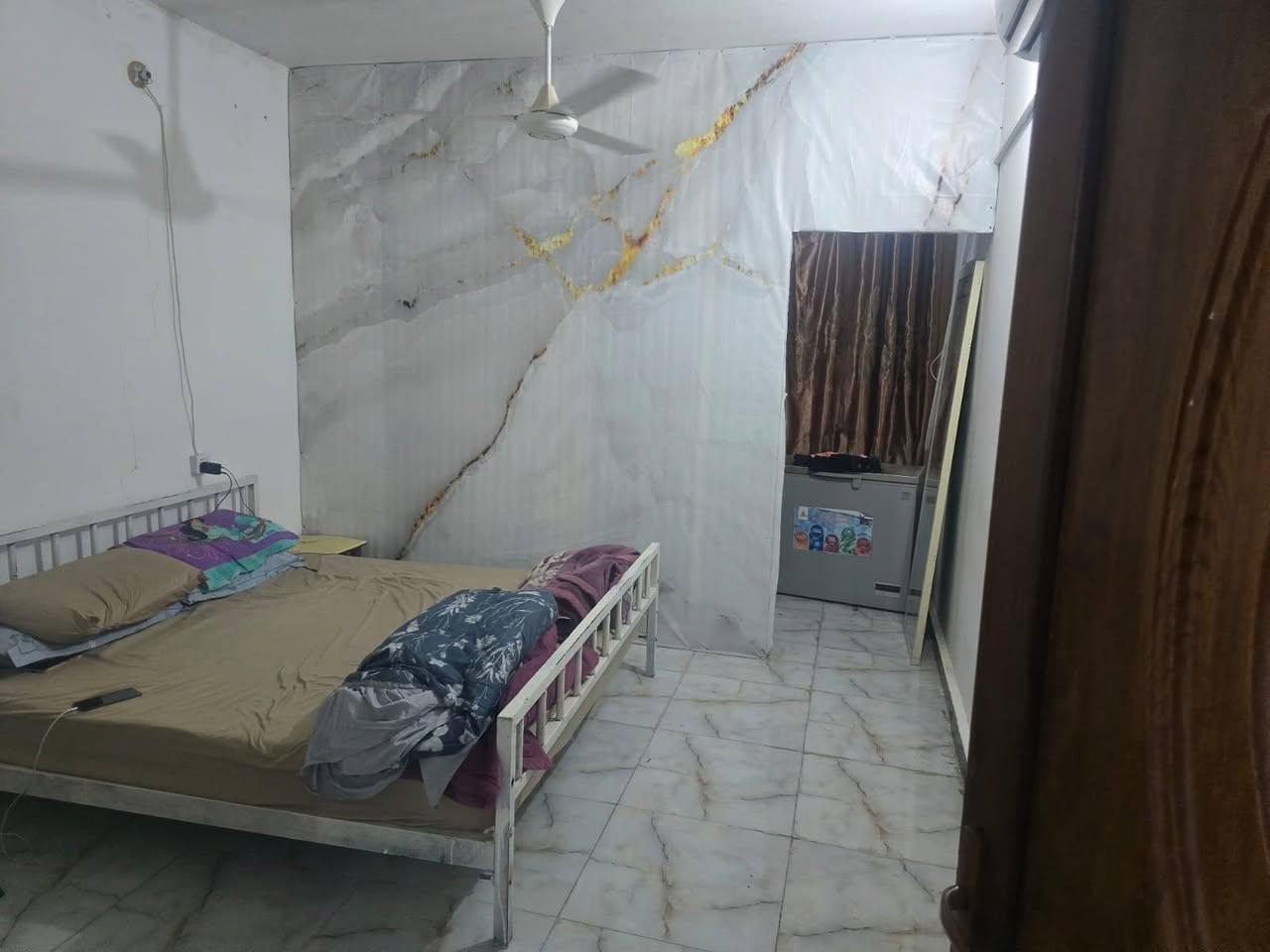بيت للبيع حي لأمين مساحته 150 م بناء ٢غرف وصاله ومطبخ واستقبال وحمام طارمه حلوه تفاصيل أكثر على رقم *********** واتسب
