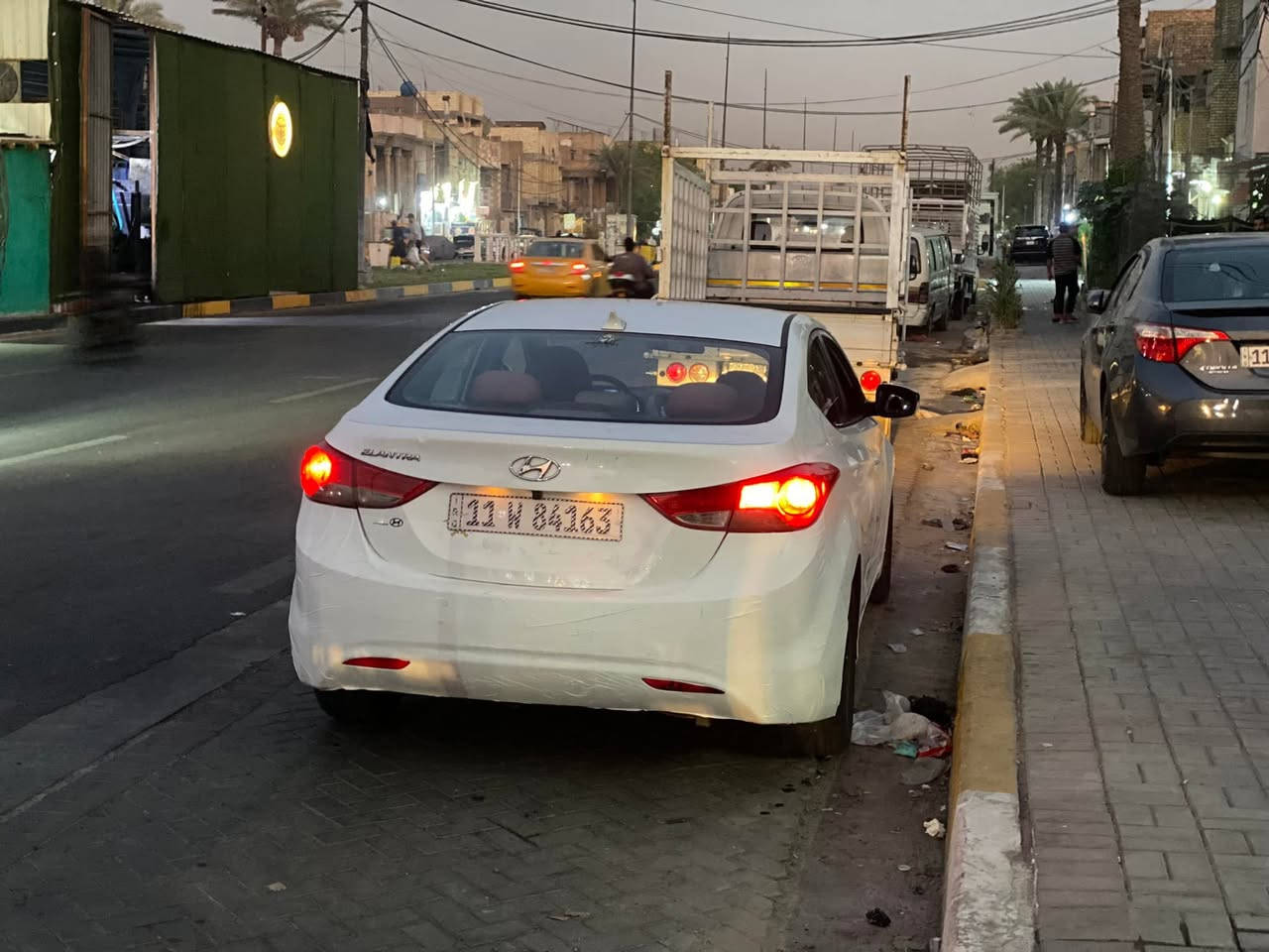 السلام عليكم 
للبيع النترا ١٢ وارد امريكي 
حادثها قبق الجنطه من امريكا 
والسونر مرفق بلمنشور 
السيارة تخم تاير جديد وكهربائيات وباتري كلها جديده 
عنواني بغداد مدينة الصدر قطاع ٣٧ 
سعرها ٩٥ وقابل للتفاوض 

***********
او *********** واتساب
