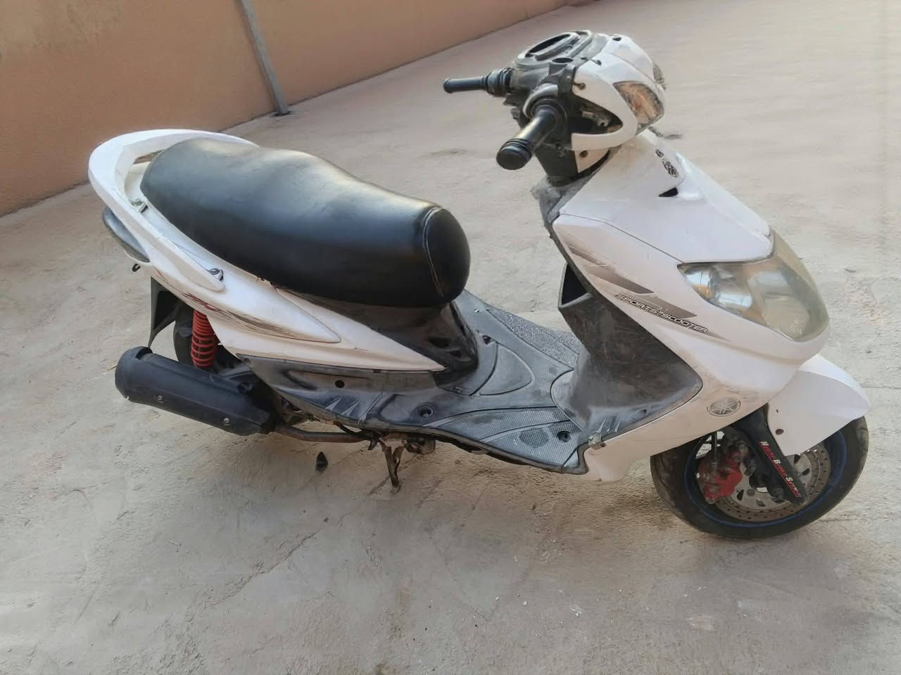 سكنس فحل ياباني كهربائيات شغاله نكره سلف بس دخن سعره 300
***********
