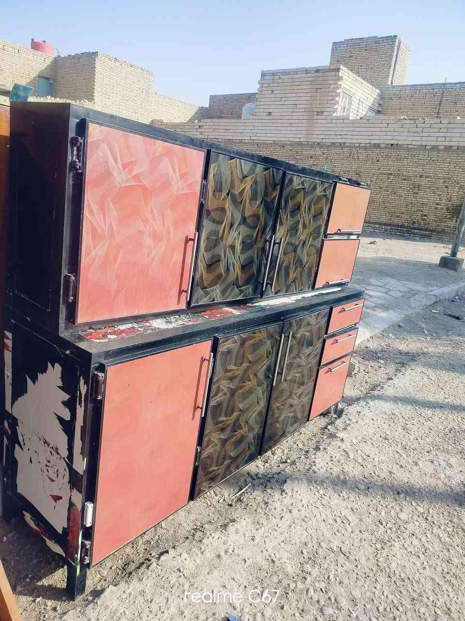 كاونتر مترين تزكام ثقيل حديث السعر/160الف للتواصل العماره حي النداء/***********

نص مكتوب في الصور:
- realme C67