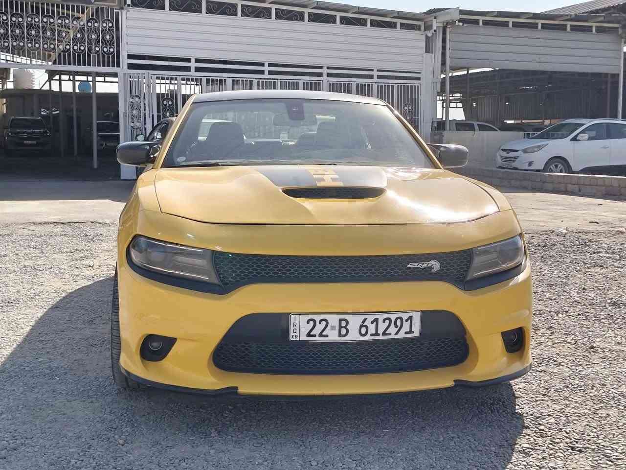 للبيع  او( مراوس )🔥
سعر بلاش 165$$🔥
دوج جارجر موديل 2018 

مكينه 8 سلندر 5700 🚀

اللون: ليموني مميز 🍋

ماشي 128 ألف فقط

فول مواصفات 💥

كشنات حضن رياضي جلد 

كشنات كهرب هيتر 🔥بلكشن  

شاشة أمامية كبيرة 11 إنج أصلية

كامرة حساسات خلفي 

تشغيل عن بعد كروز كنترول

شفتات كير بالستيرن⚡ 

نظام AUTO START

نظام التحكم بالانطلاق

 نظام الملاحة (Navigation)🗺
 
نظام إعداد نمط القيادة (عادي / رياضي)🌪

نظام SPORT☄️

ABS مانع انزلاق🚨

إضاءة LED + لايت عدسة💫

جنطات 20 SRT

CARPLAY

السيارة حلوة ونضيفة كلش🔥 

حتى طخم تاير جديد جواه  

تحويل مباشر 

مكان سياره موصل-برطلة 🏛

***********
***********
