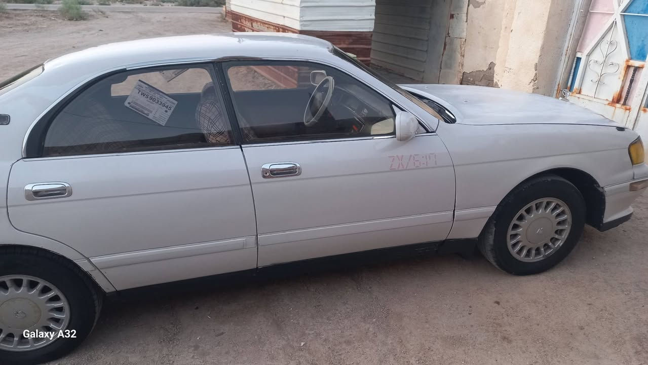 سلام عليكم كراون بطه 95متصل رقم ذي قار  مكفوله من الكص ونقل الجثه والصوليات تحويل ثاني يوم مكينه 2ونص  تخم تاير  حداديه  ارضيه جلد كهربائيات شغاله راديتر جديد سياره جاهزه سعر ٣٧ وبيه مجال العنوان ذي قار سوق الشيوخ ***********
