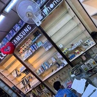 اثاث محل موبايلات • مستعمل • نظيف جدا